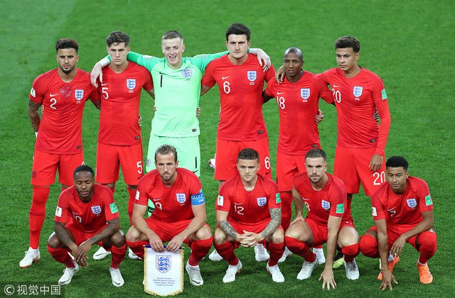 为什么许多球队对红色球衣情有独钟?