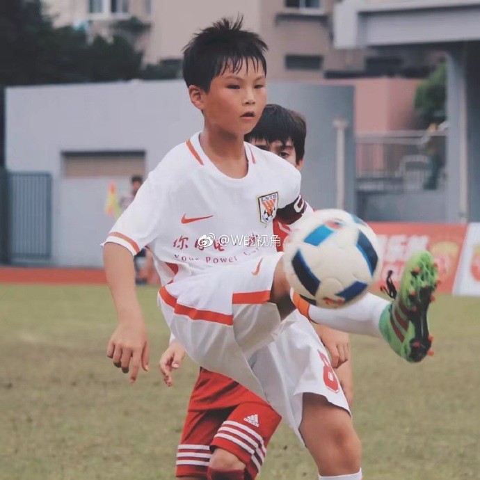 【青超联赛颁奖】U13联赛最佳球员陈泽仕的成