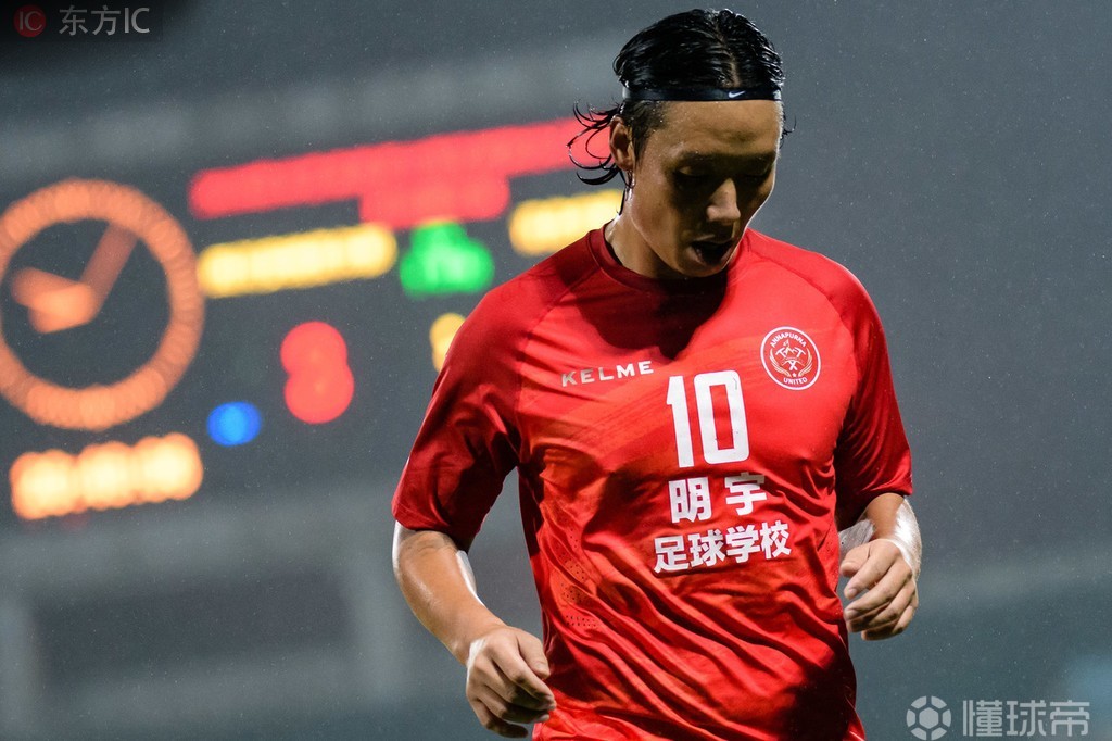 韩乔生评陈涛退役:中国足球没人了,所以不得不归化了