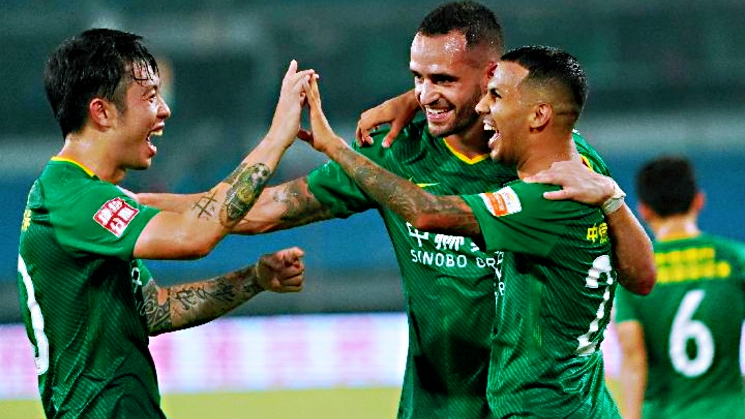 突尼斯这招“抢人”太高明!赫迪拉弟弟压哨换籍,世界杯要搅局?