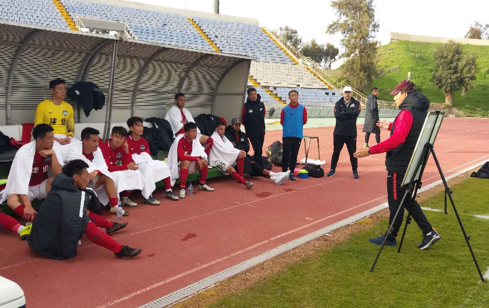 友谊赛战报:索菲亚列夫斯基0-1河南建业