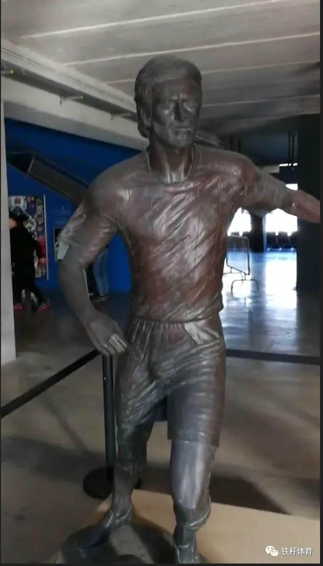 武球王登陆西甲百年劲旅,能否成为中国的孙兴