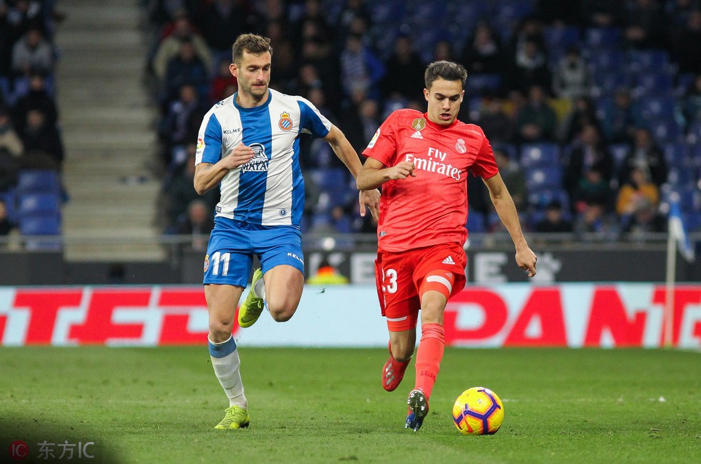 青年报:申花否认引进西班牙人前锋巴普蒂斯唐