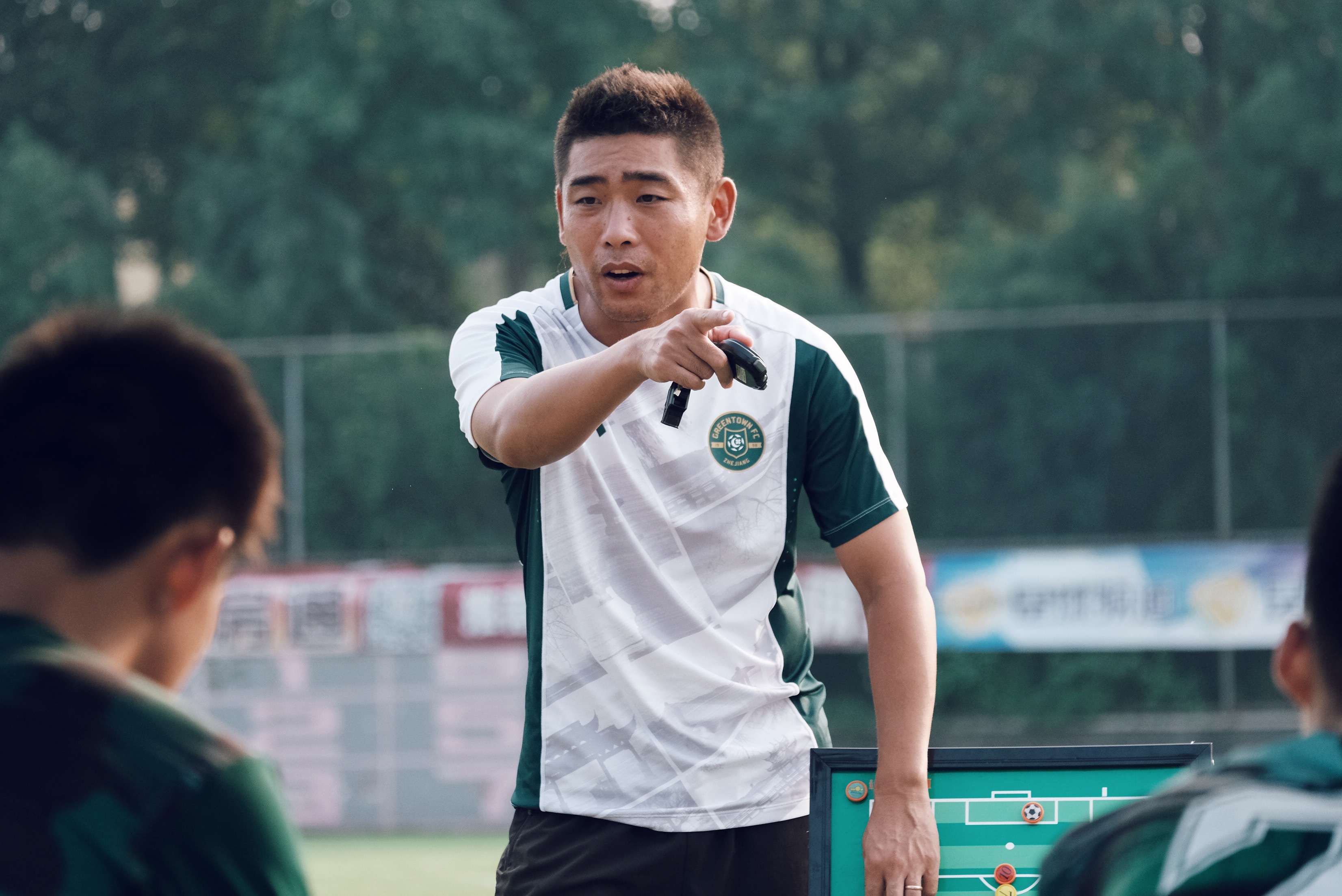 致绿城足球每位教练:辛苦了,谢谢你们把足球带给我们