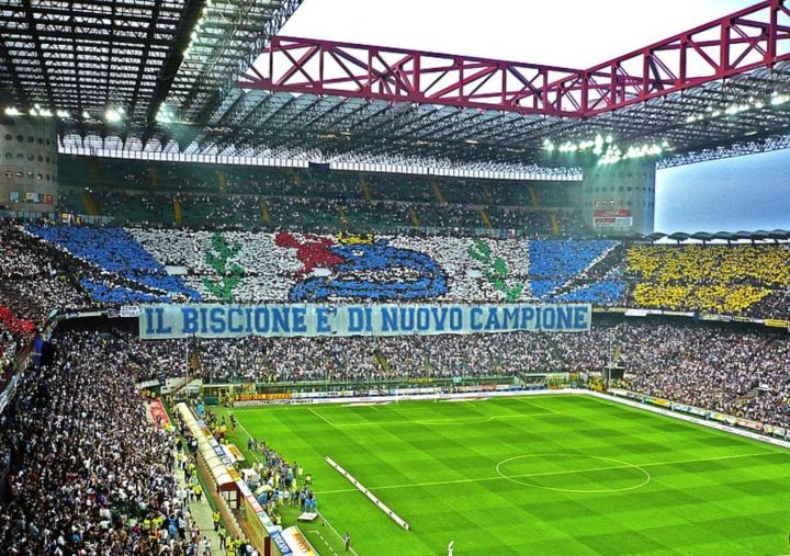 北京时间周一凌晨3点45分,本赛季第二回合的米兰德比将会在梅阿查球场