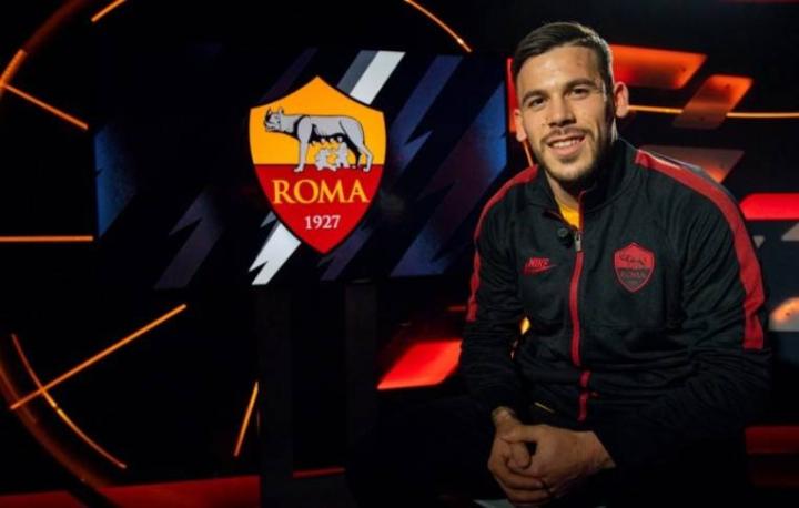 罗马官方文件确认:以1100万欧元从巴萨买断卡莱斯-佩雷斯