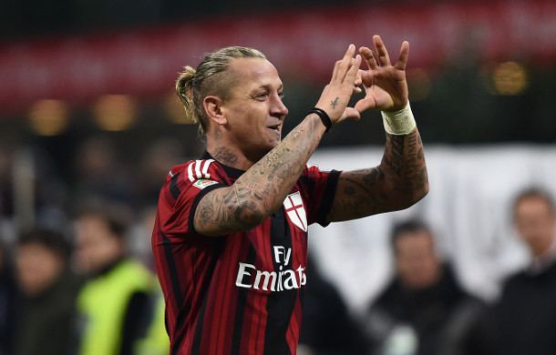 再留一个,梅克斯接近续约