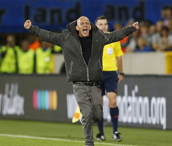 调皮,布鲁日球迷唱利物浦队歌