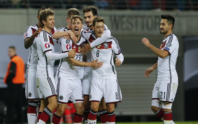 北京时间10月12日凌晨2:45,欧洲杯预选赛最后一轮开打,德国坐镇莱比锡