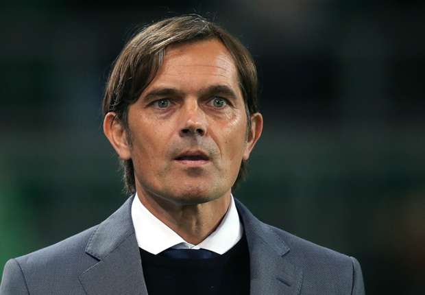 埃因霍温的主帅科库透露,他在上周五亲身经历了巴黎的恐怖袭击.