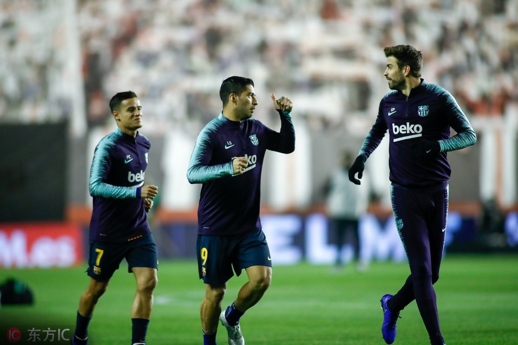 苏亚雷斯:登贝莱太快了,我和梅西要提前启动才