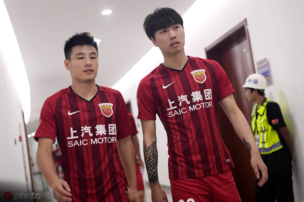 傅欢:想看到武磊和梅西同场竞技,攻破巴萨球门