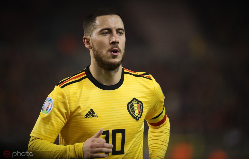 马丁内斯:阿扎尔踢球和为人都很出色,他是所有