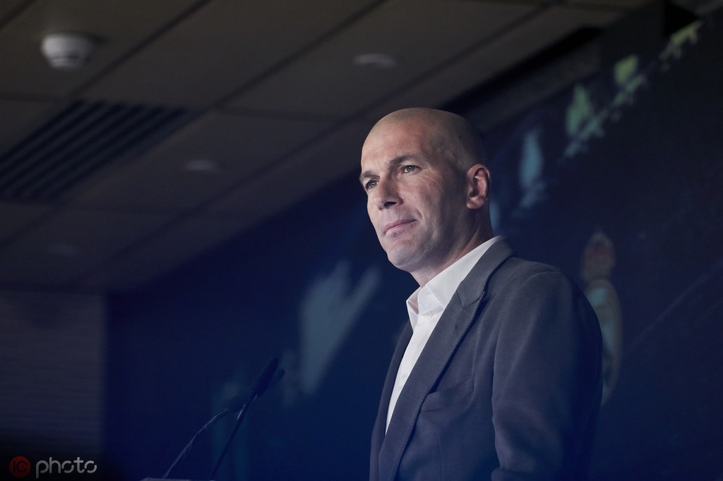 萨村登竟泽pick-messi:乌姆蒂蒂