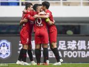 上港2-0客胜泰达暂时升至第二，埃神双响，郑凯木赛季第二红