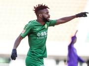 半场战报：黑龙江0-1国安，国安王子铭造点，巴坎布将球罚进