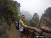 人帅景美，周定洋游览云台山