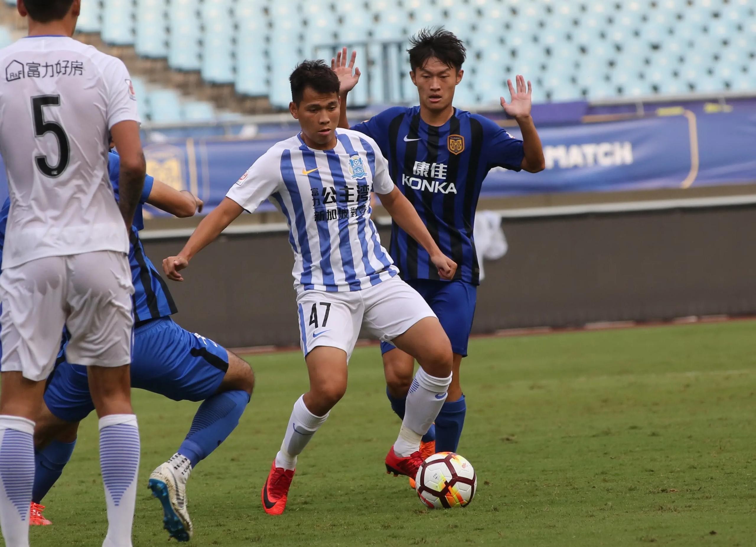 德转确认:富力,河南旧将潘嘉俊加盟中乙昆山fc — 广州富力|河南建业