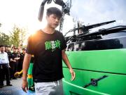 张玉宁：肩伤对我没什么影响了，但比赛时还需要打固定