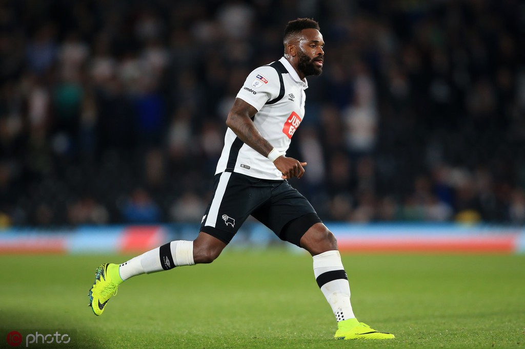 官方:35岁的前英格兰国脚达伦-本特宣布退役