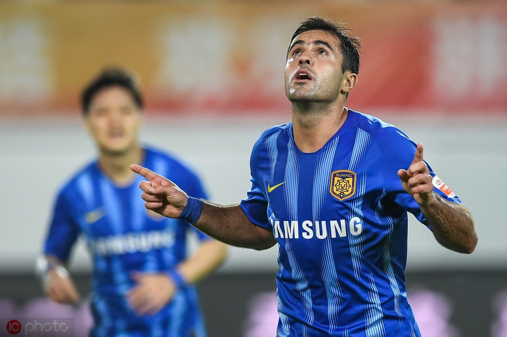 据迪马济奥个人网站消息,江苏苏宁外援埃德尔也是卡利亚里的引援目标.