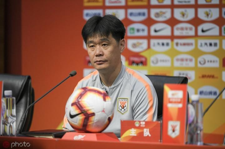 李霄鹏:我们有针对上港的办法;莫伊塞斯有点小伤