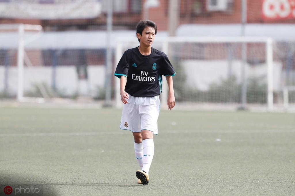 日本小将中井卓大代表皇马U17登场,并攻入个