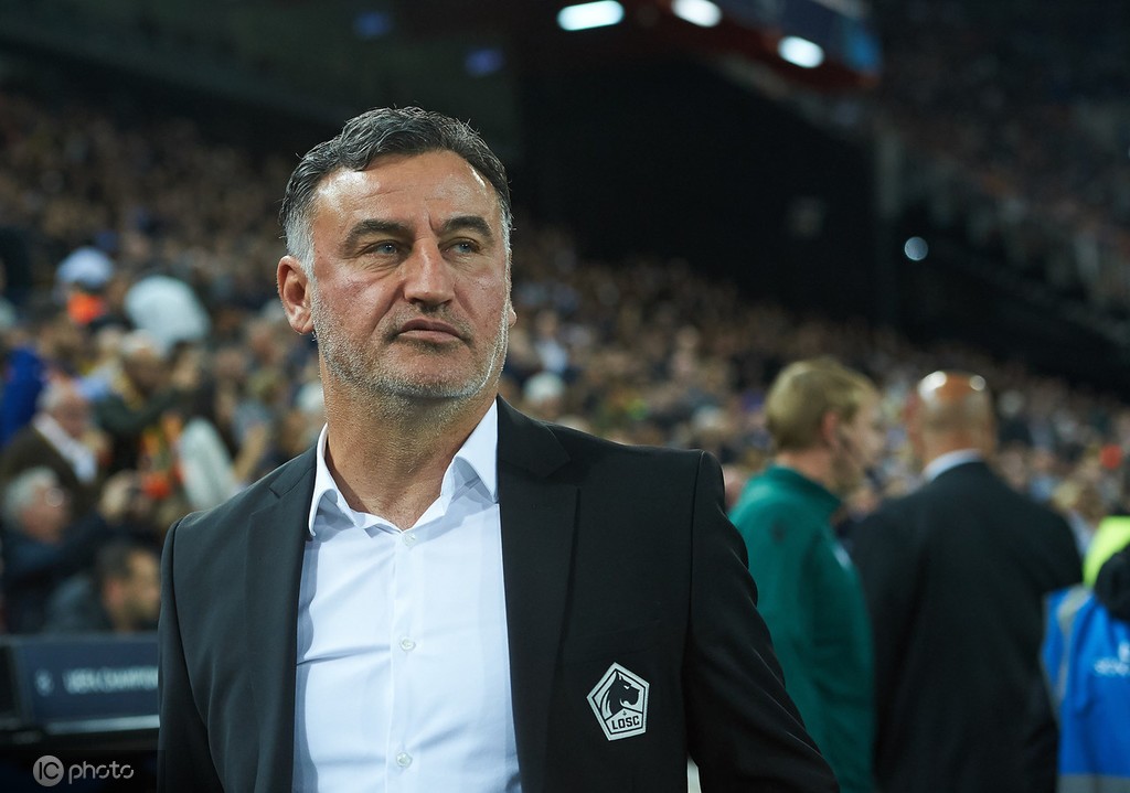 里尔主教练回应穆帅挖两名教练组成员:真是个优雅的举动