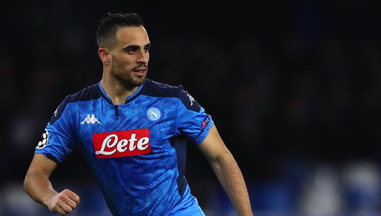 共和报马克西莫维奇踢不了巴萨那不勒斯防线吃紧