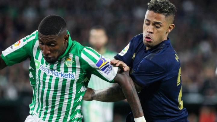 阿斯报:由于埃莫森的高光表现,巴萨暂缓和塞梅多的续约谈判