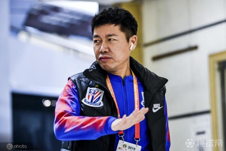 周军:有球员对恒大有回避条款,不过申花会一场一场去拼