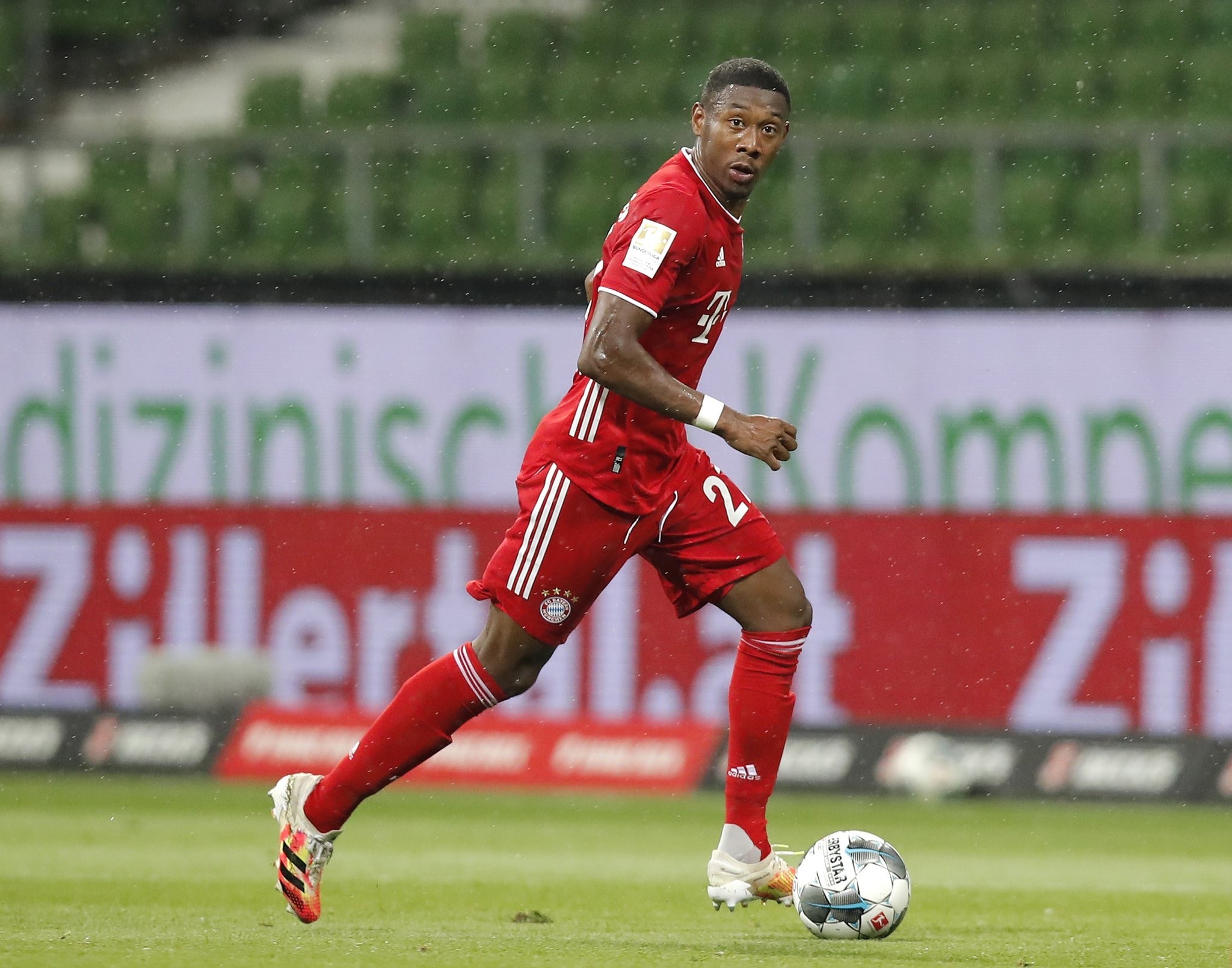 256场阿拉巴成为德甲历史上出场次数最多的奥地利球员