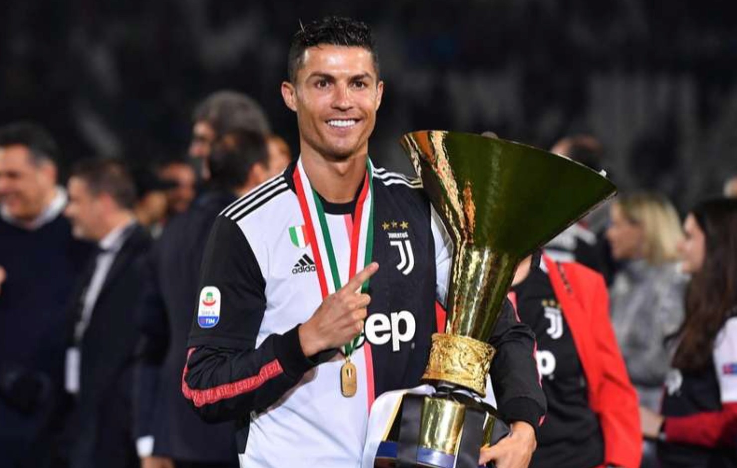 如果尤文意杯夺冠,c罗将会拿到职业生涯的第31座冠军奖杯