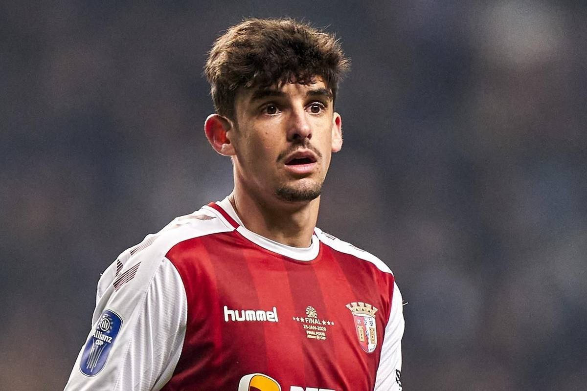 特林康结束自己的布拉加生涯本赛季39场9球10助攻