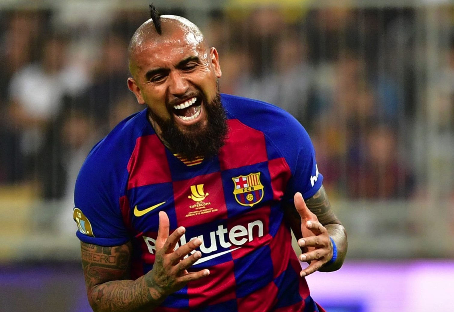 智利媒体:如果本赛季无法和巴萨赢得欧冠,比达尔可能回尤文