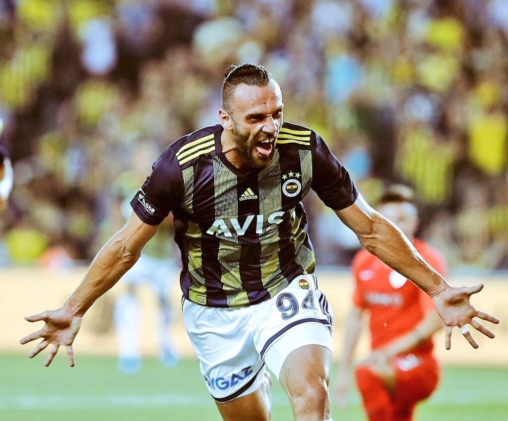 意媒拉齐奥接近签下费内巴切前锋穆里奇