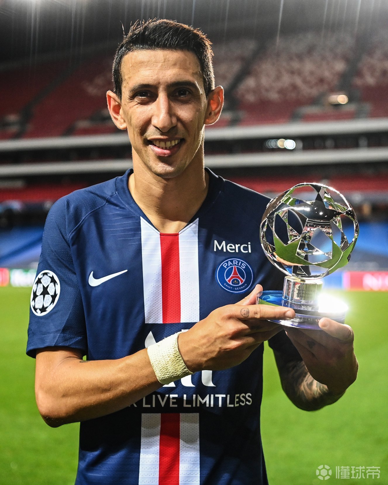 欧冠决赛你对迪马利亚最大的期待是