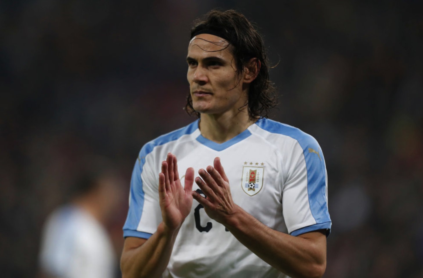 意天空卡瓦尼依然深爱那不勒斯因此他拒绝了尤文的报价