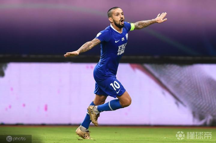 马修斯:取得胜利球队上下都很高兴;我们会努力进入赛区前四