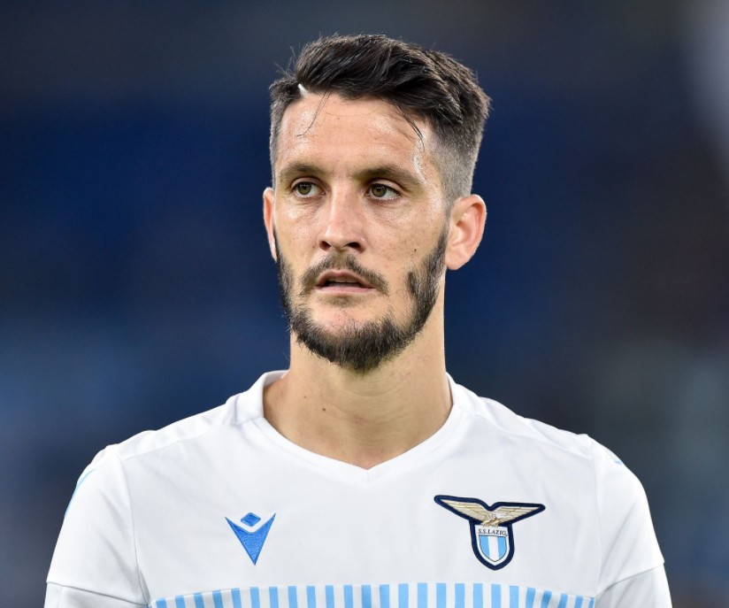 意媒利兹联有意拉齐奥中场阿尔贝托