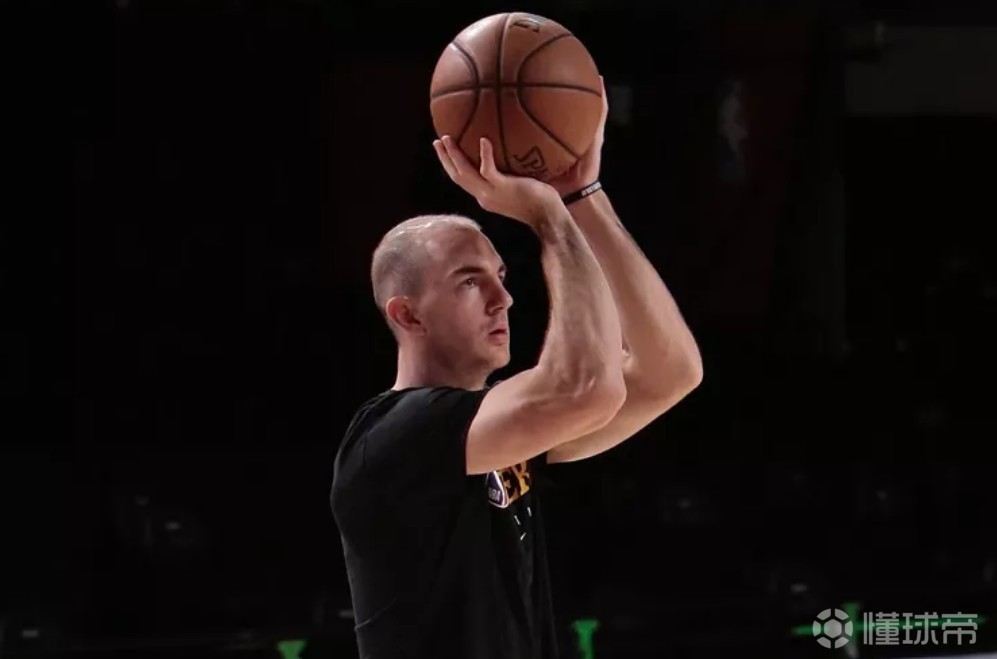 沃格尔卡鲁索今天晚些时候会对手腕进行检查