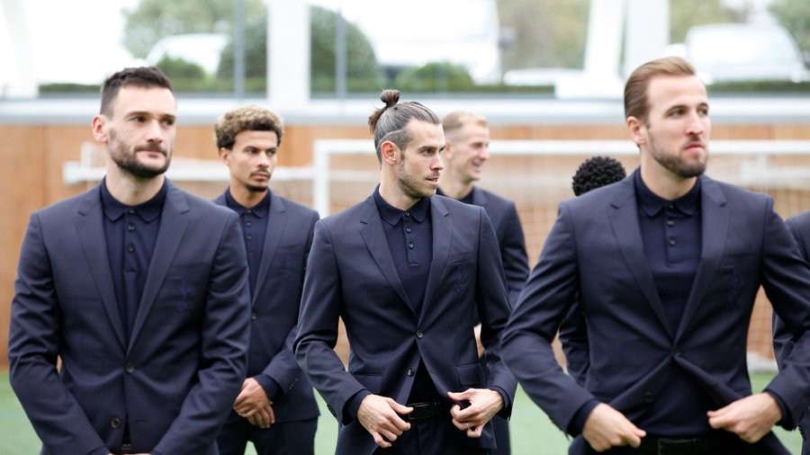 男模队!热刺晒球员正装照,这颜值你给打几分