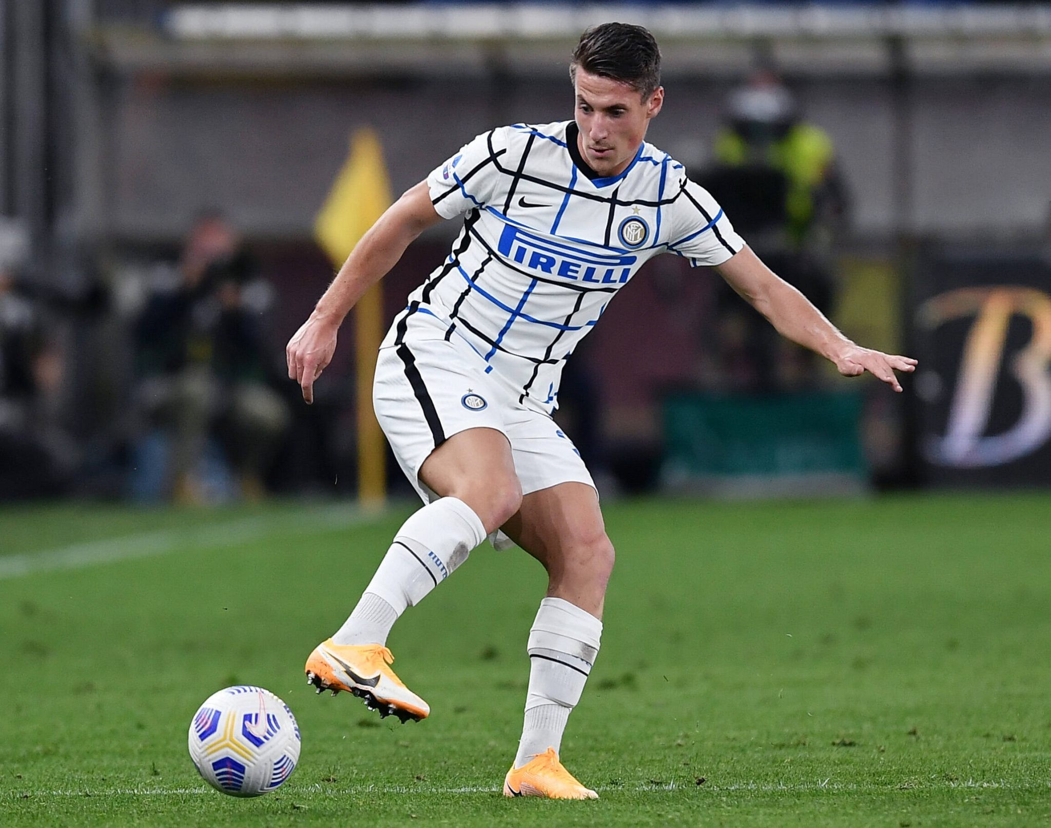 官方皮纳蒙蒂提前从意大利u21回到国际米兰