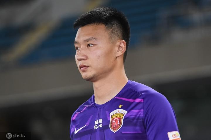 陈威:我踢过好几年前锋,作为守门员进球不是我考虑的重点