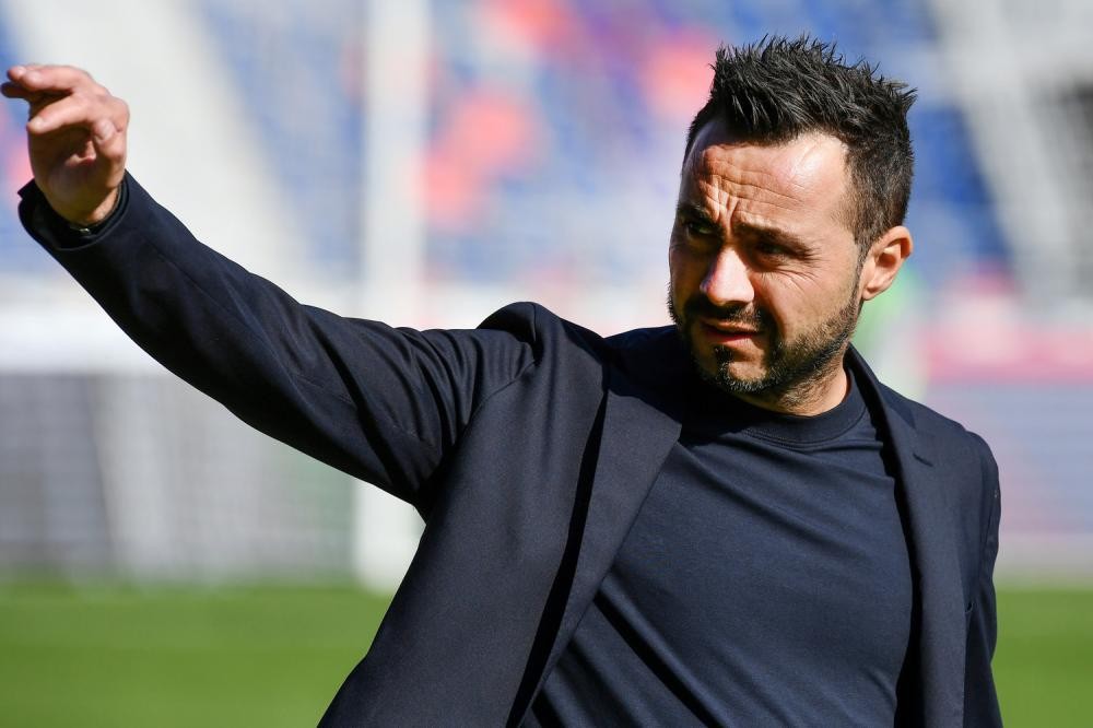 德泽尔比伊布快40岁了也仍是冠军球员但米兰不只有伊布