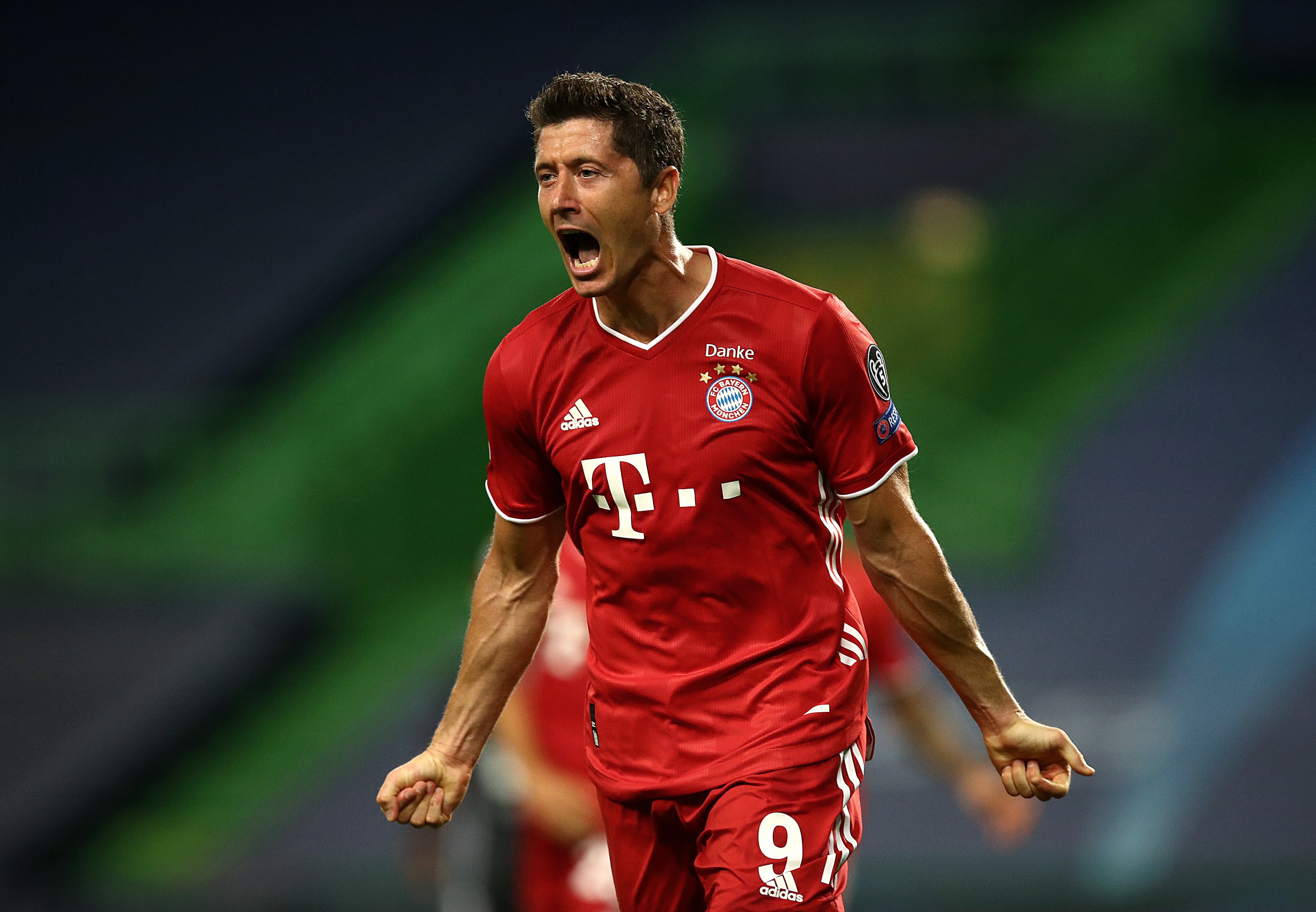 再获肯定莱万被国际体育记者协会评为2020年最佳男子运动员