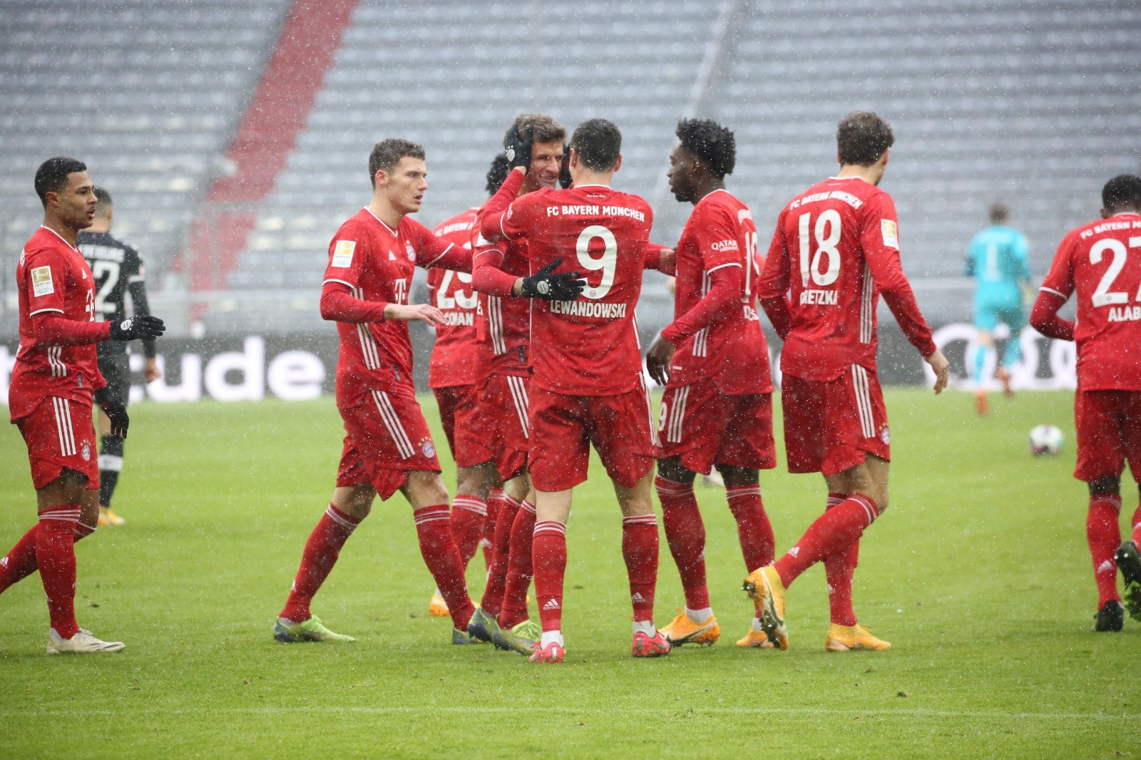 格雷茨卡今天踢了一场不错的比赛能赢下三分很重要