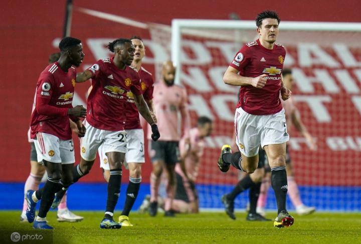 曼联破队史单赛季英超最低积分纪录|安东尼传球破门 曼联2-0升至第三！伤病危机加深 曼联展现正气