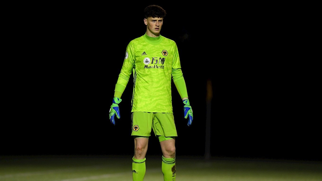 官方曼斯菲尔德租借狼队门将帕丁顿