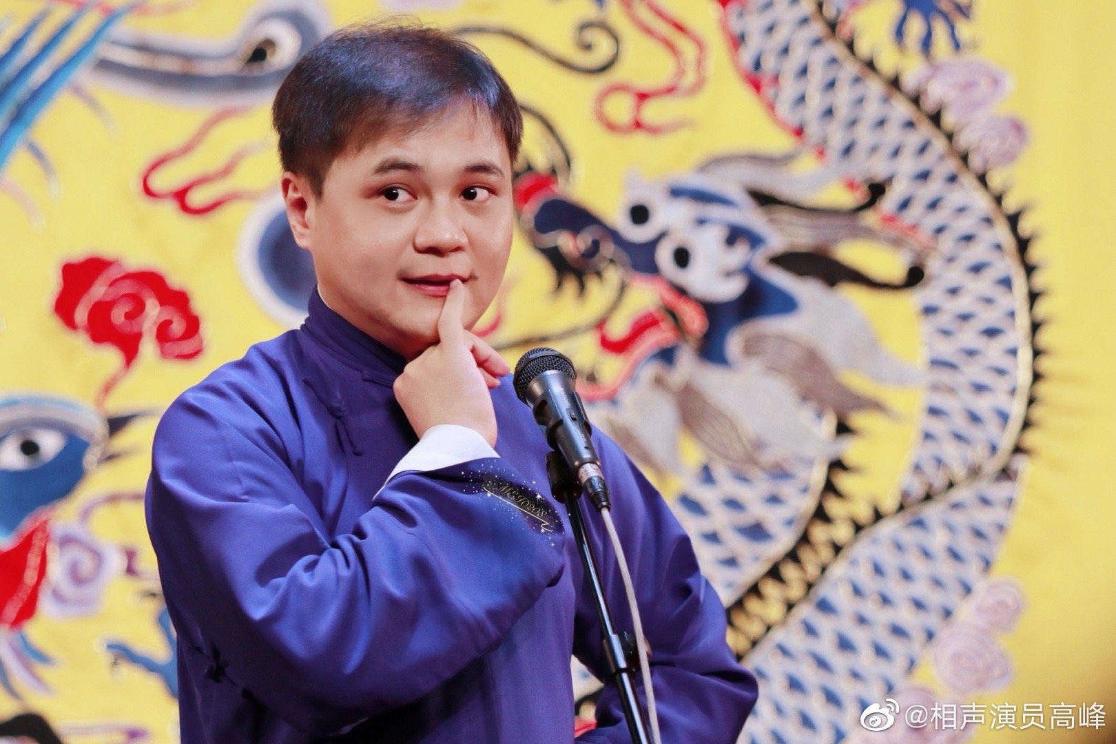 由于欠薪严重,天津队前景阴云密布,作为天津队球迷的德云社相声演员